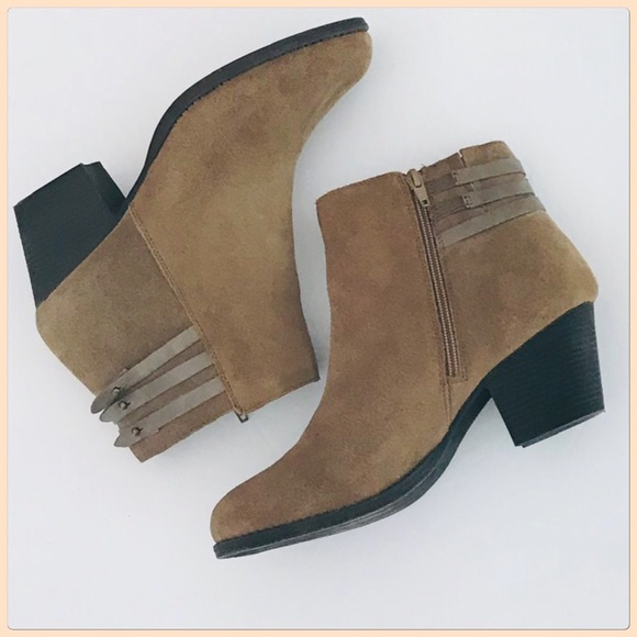 POSH LOVE! PLEASE BE REASONABLE! I WILL NEGOTIATE - Picture 2 of 6